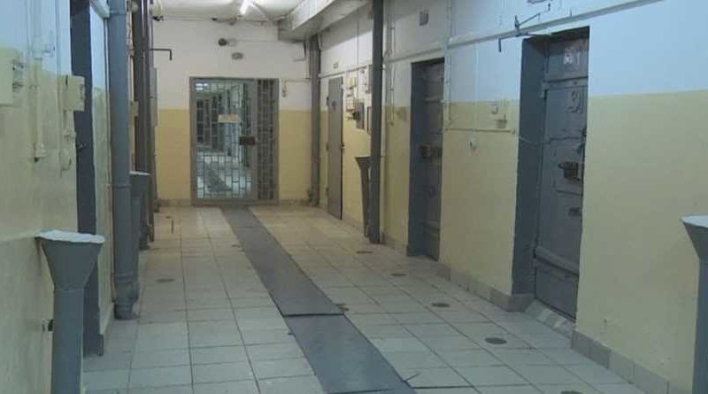 Вдобавок к эпидемии: у Зеленского решили выпустить заключенных из тюрем