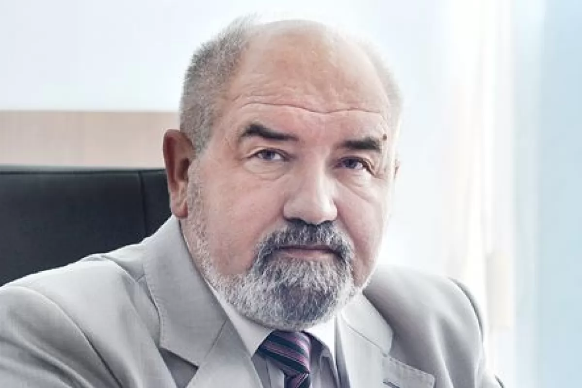 Павел Луцюк оценивающий украинских судей 18 лет пользовался «липовыми» адвокатскими документами. ДОКУМЕНТЫ
