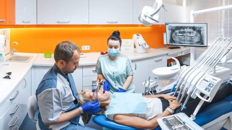 Що таке якісна стоматологія і як її знайти?