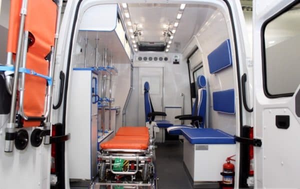 Медицинская перевозка больных с переломами: Как обеспечить безопасность и комфорт пациентов