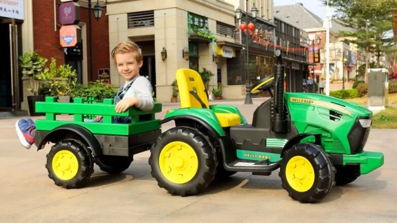 Как подобрать интересный трактор для малыша?