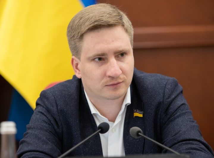 Володимир Бондаренко: 10 найгучніших корупційних схем “правої руки” Комарницького