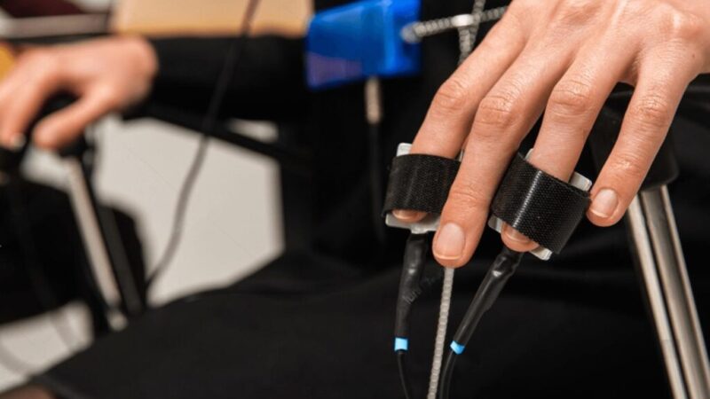 Детектор брехні: як працює та навіщо потрібен